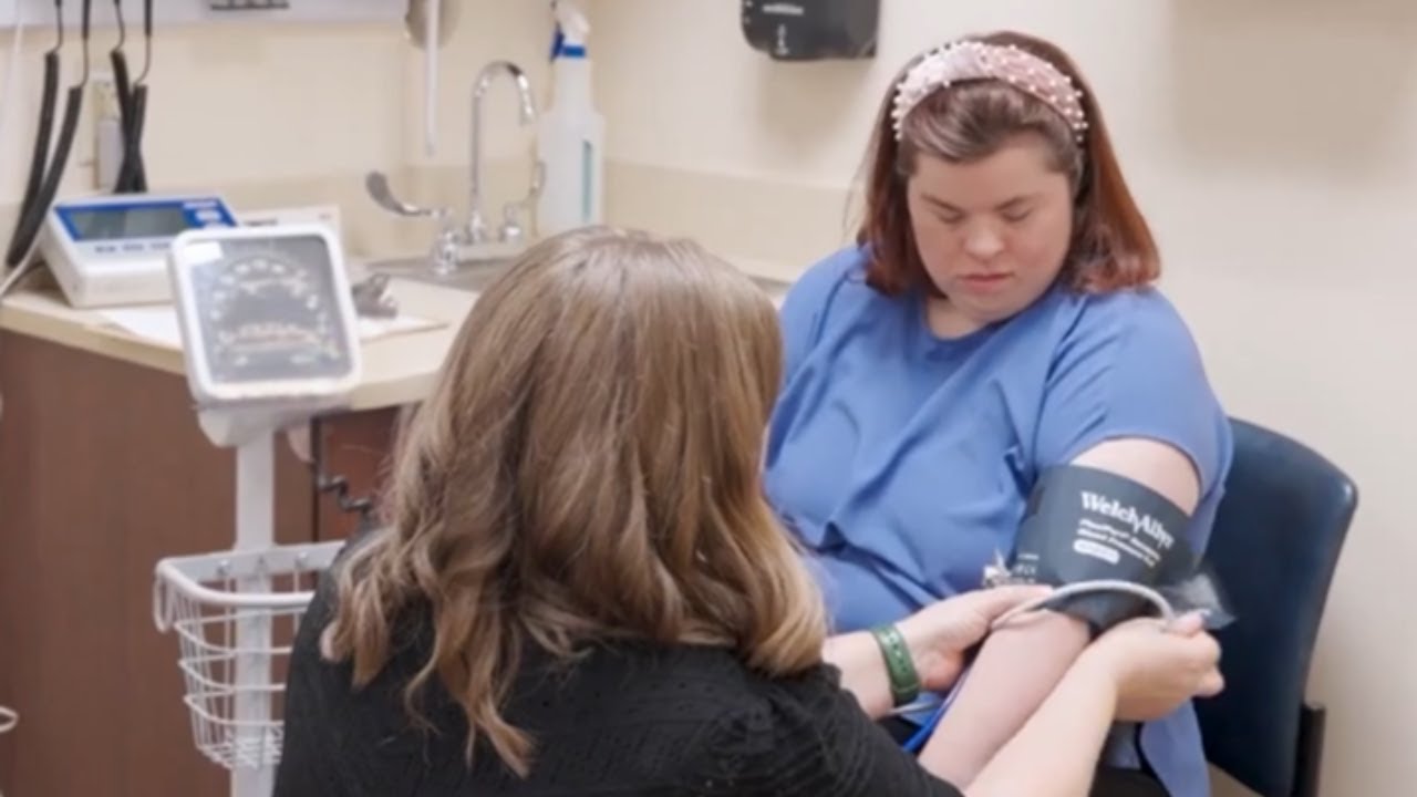 What to Expect Video Series: Getting a Lumbar Puncture (Sitting)
