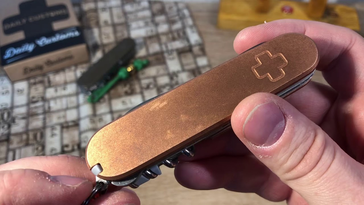 Daily Customs 91.2+ Copper / Victorinox Compact Review Deutsch / German NEO