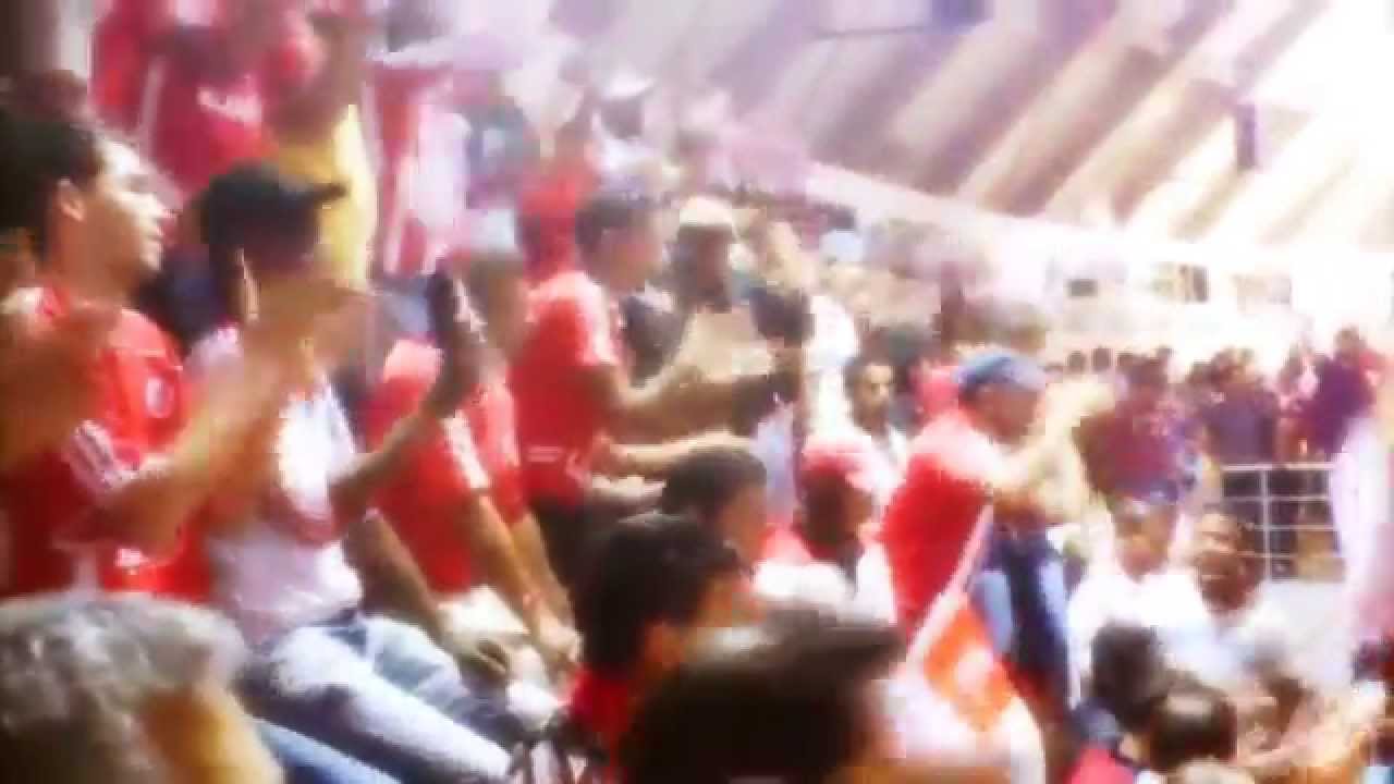 جمهور الأهلي الليبي قبل احدى مباريات البطولة العربية لكرة السلة - بنغازي 2013