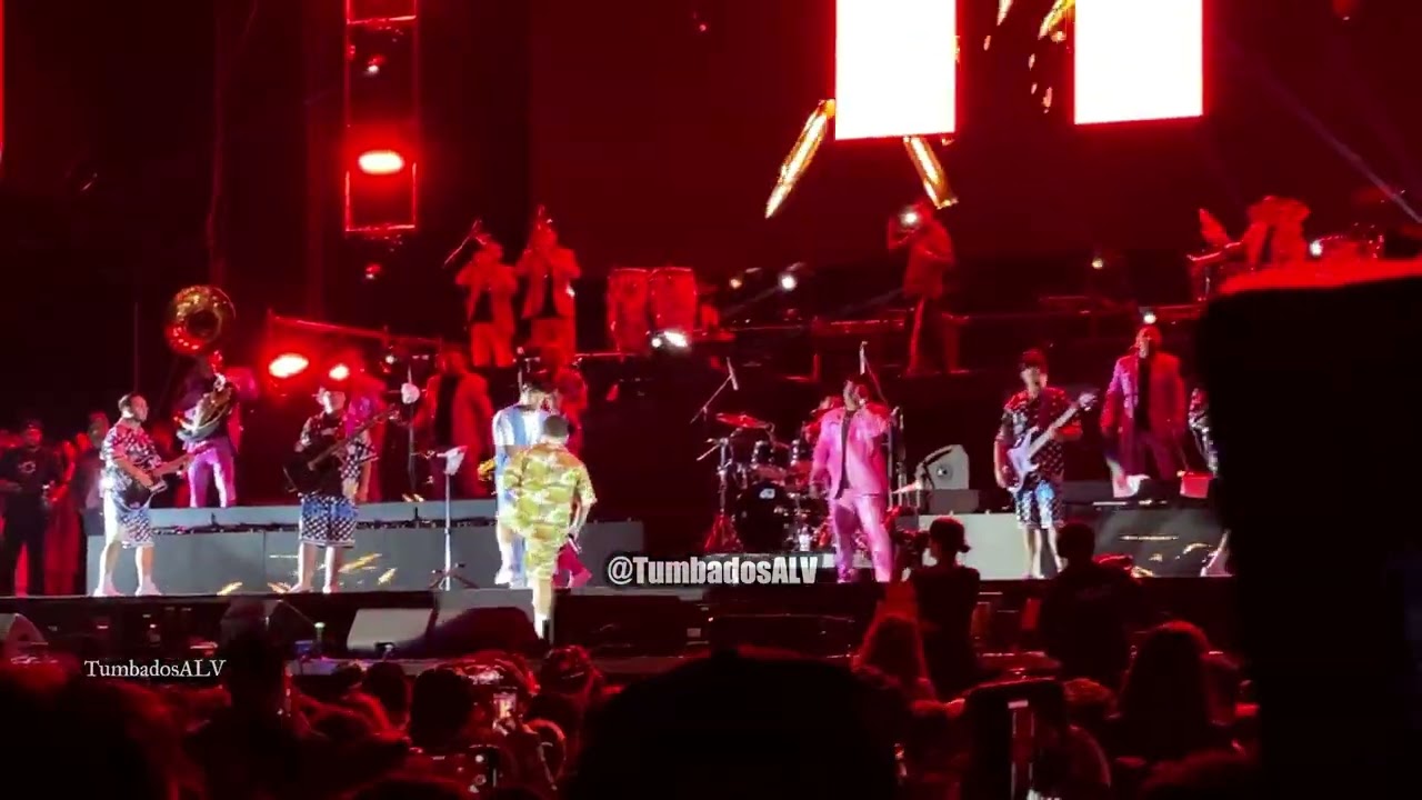 El Tsurito - Junior h x Gabito Ballesteros Tijuana Estadio Caliente (En Vivo)
