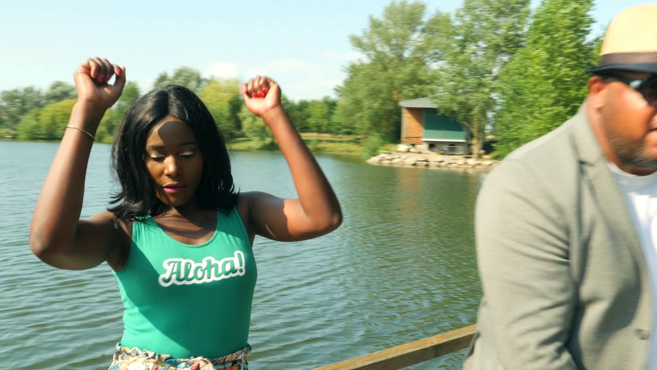 BIG DEE   WEEK END clip
