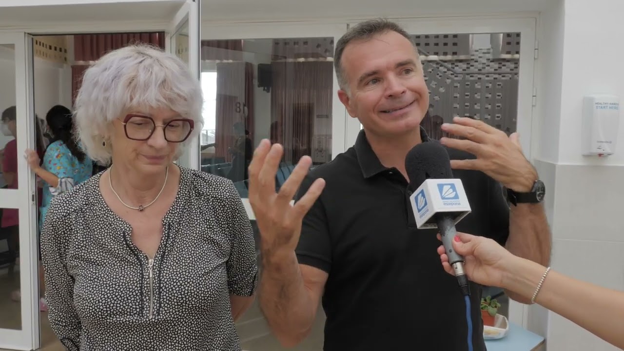 El Centro de APRONA recibe la visita de la asociación francesa APAJH