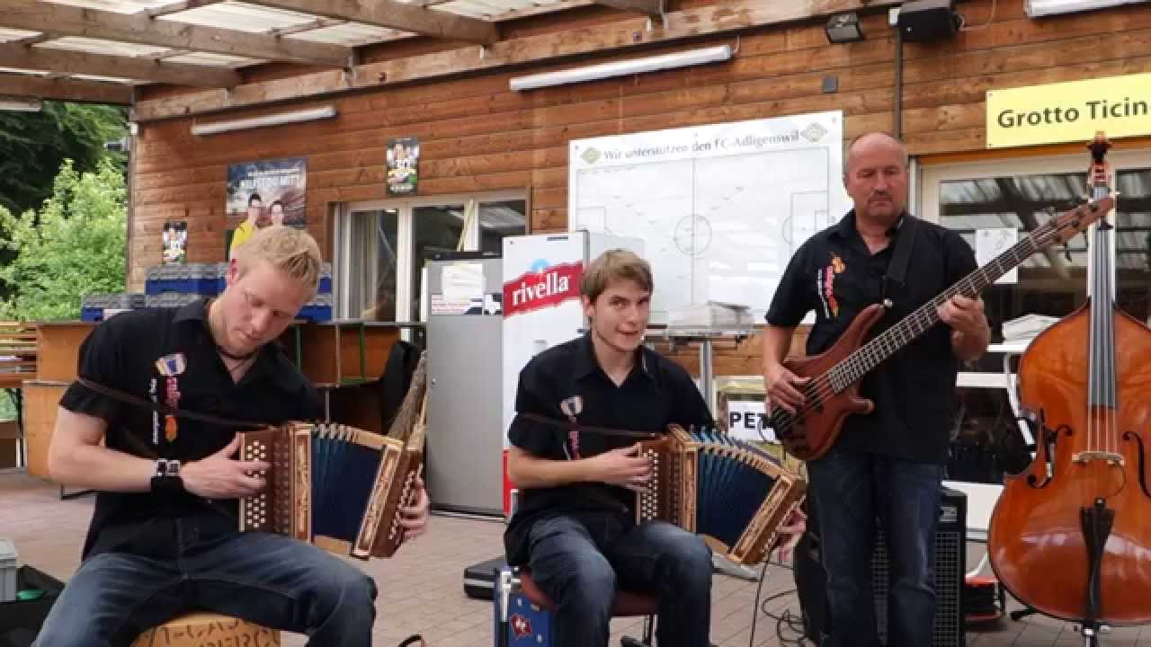 Schwyzer&ouml;rgeli-Trio Vollgas - Im &Ouml;rgelihuus