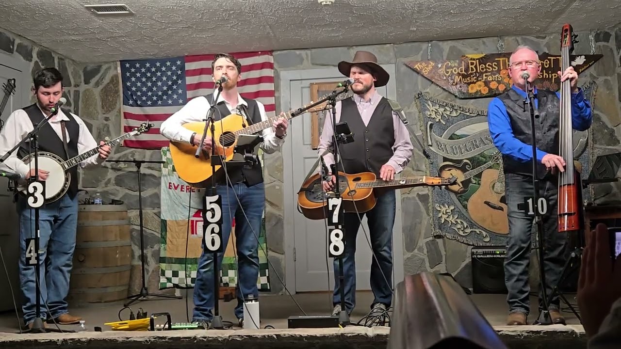 Travis Watts & Mountain Blessings - Old Home Place