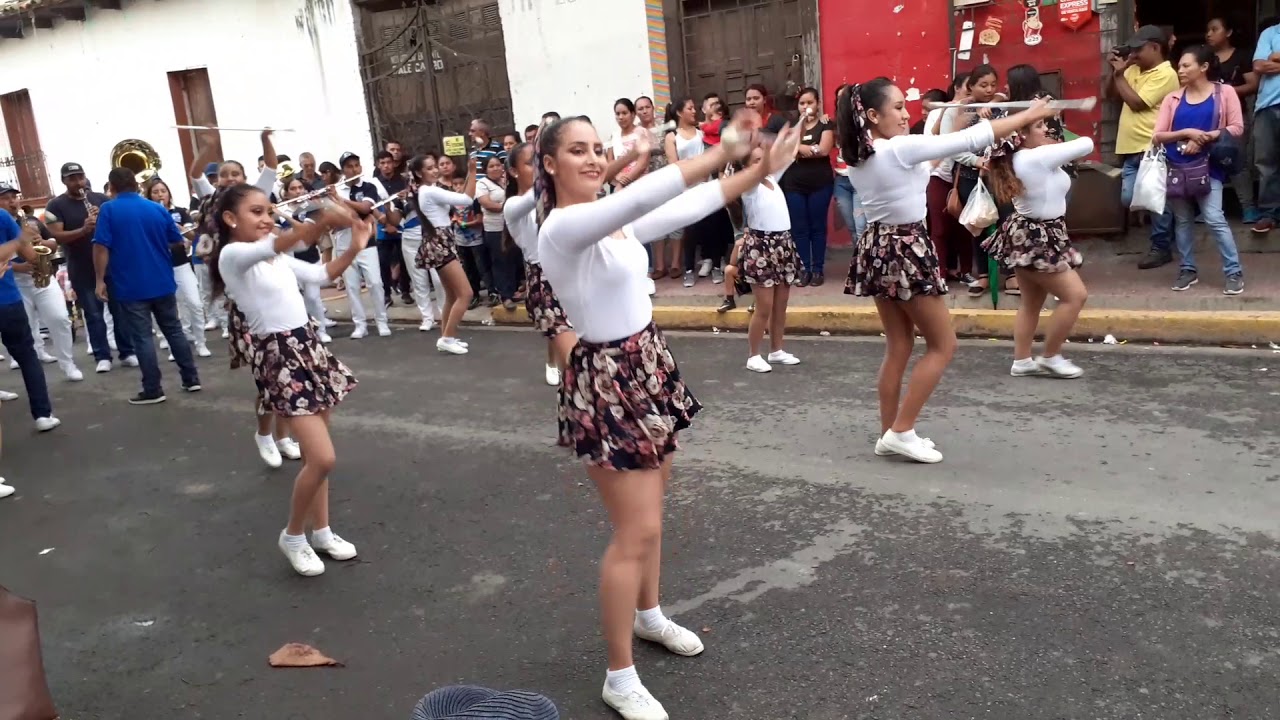 Estas bien buena Banda Internacional Cuarta Generación 4G