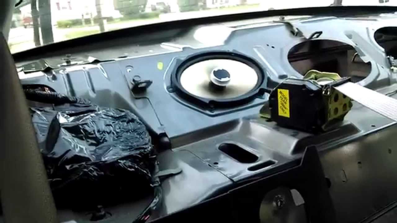 2004 Ford Taurus SES Speaker Removal and Install