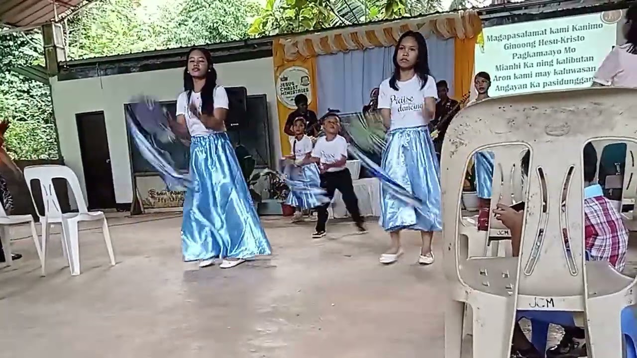 Praise ....with tamburine dancers 