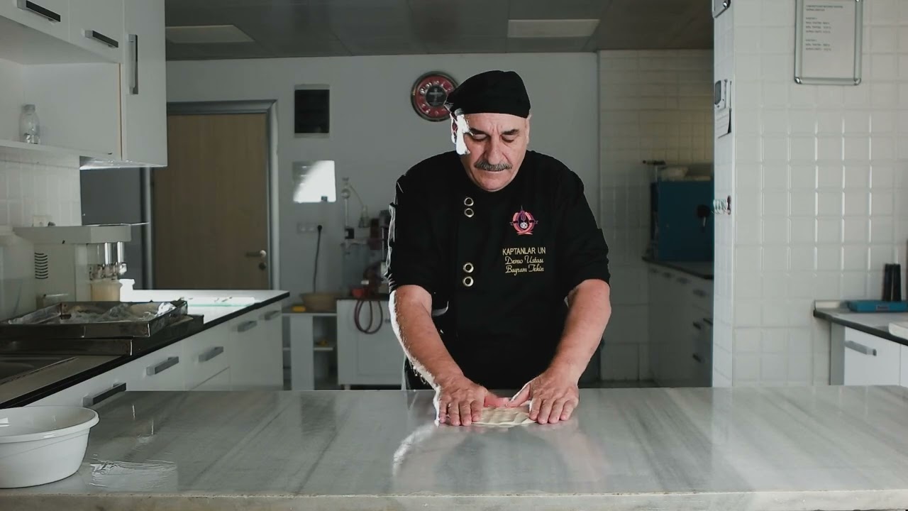 Kaptanlarun Efsane Un Börek Yapımı