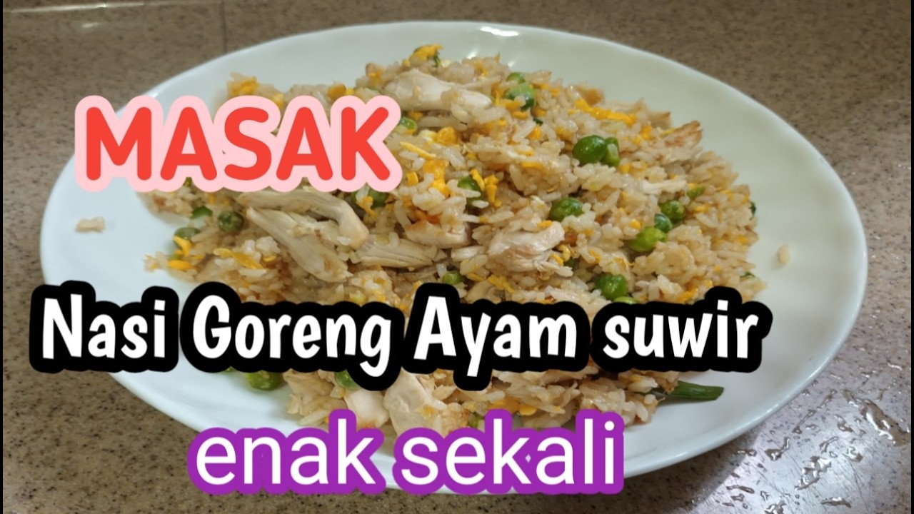 Aktivitas masak nasi goreng ayam suwir enak sekali