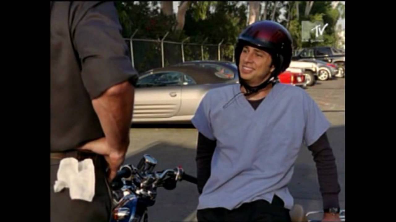Scrubs La sveglia della Sugarhill Gang e la X dell'inserviente - Scrubs 4x01