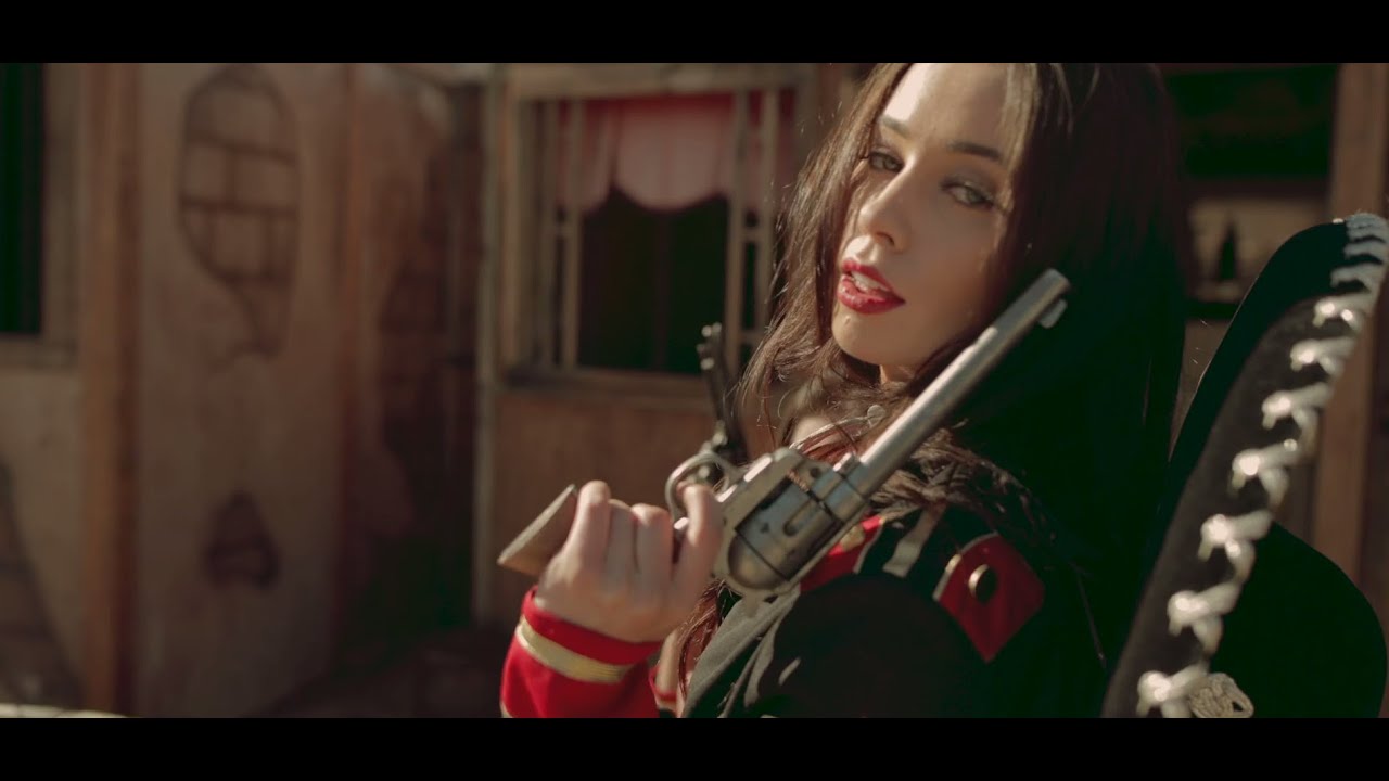 Esta Bien - The Hourglass Cats (Official Music Video)