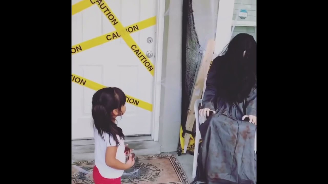 Spirit Halloween Animatronic Scares and Pranks  PART 2
