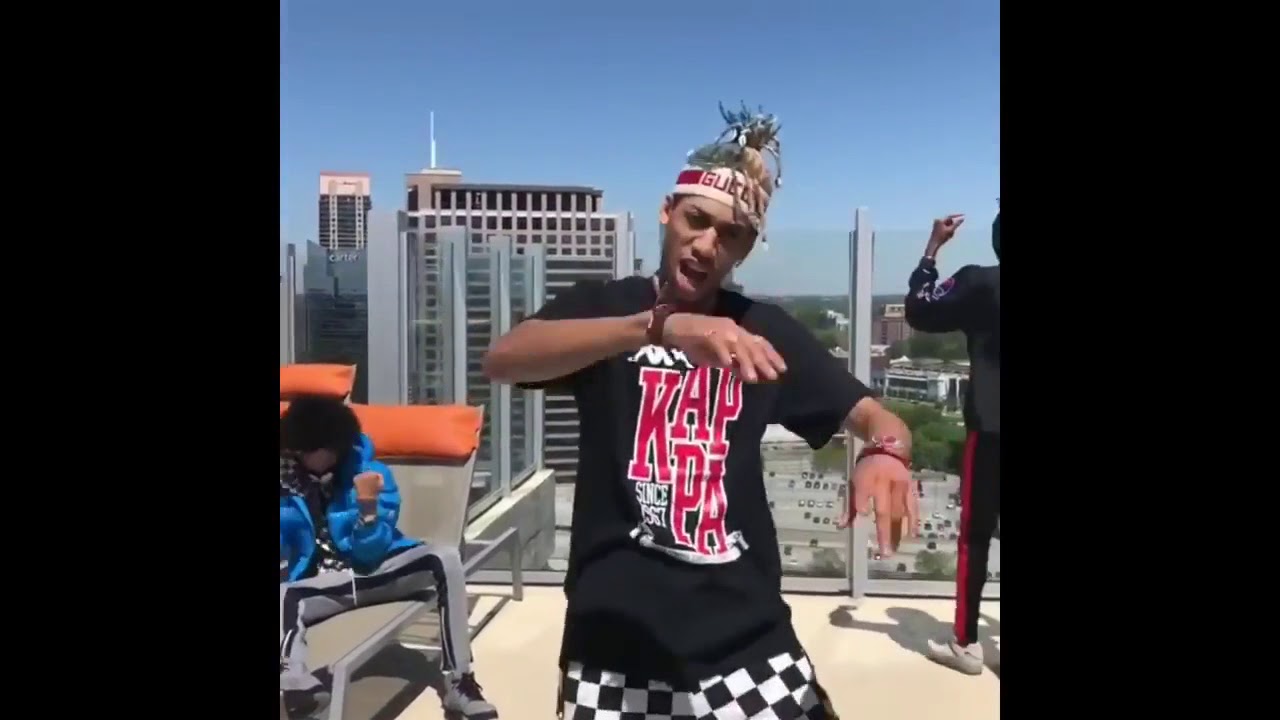 Ayo & Teo + Hiiikey - #AY3Challenge (Music Video)⬅️😄
