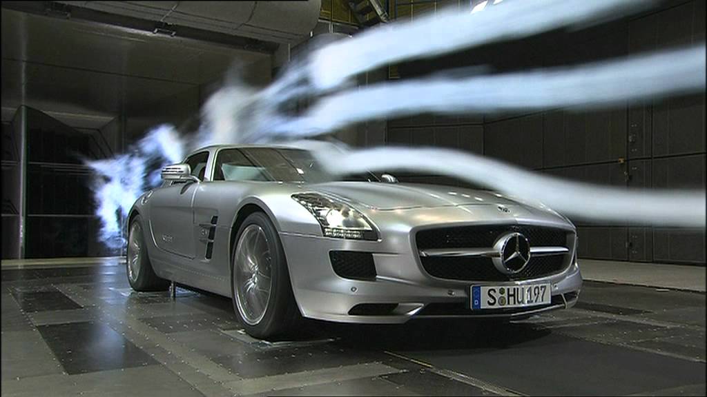 Mercedes SLS w kanale aerodynamicznym