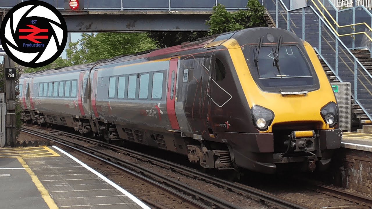 Trains at Redbridge (SWML, WML) - 31/07/2024