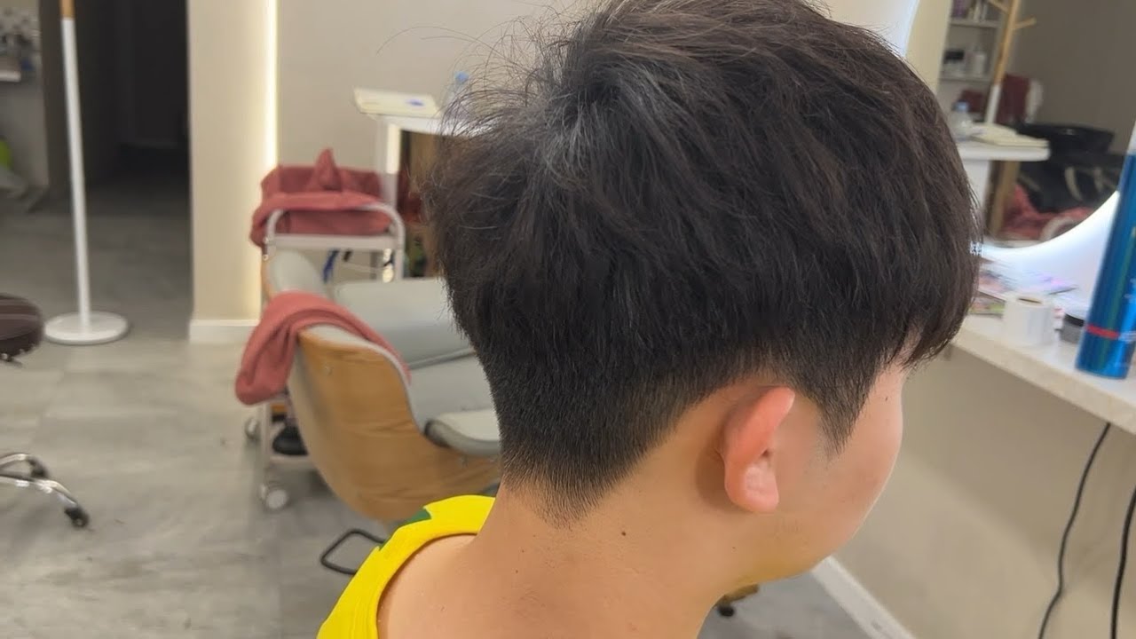 男士短发修剪|如何剪一款韩式短发|韩式碎盖短发