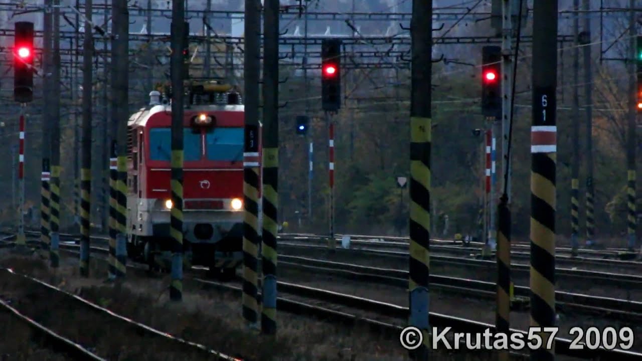 Výměna lokomotivy a odjezd z Holešovic