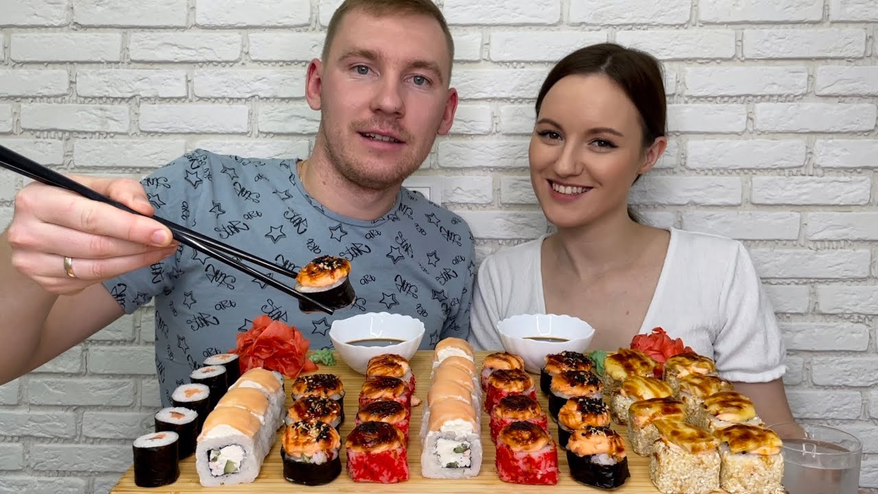 MУКБАНГ РОЛЛЫ СУШИ MUKBANG SUSHI ROLLS Распаковка Любимый Василёк ответы на вопросы