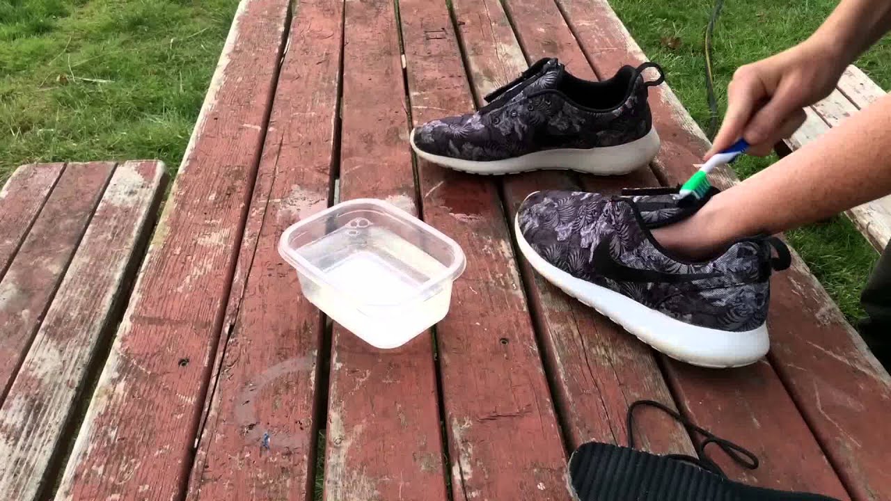 Cleaning my palm trees Roshe Runs