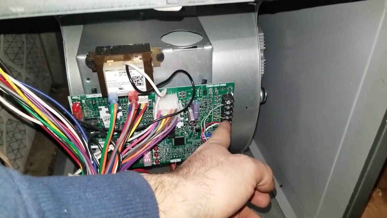 Код ошибки Goodman 7P1 — это IDL
