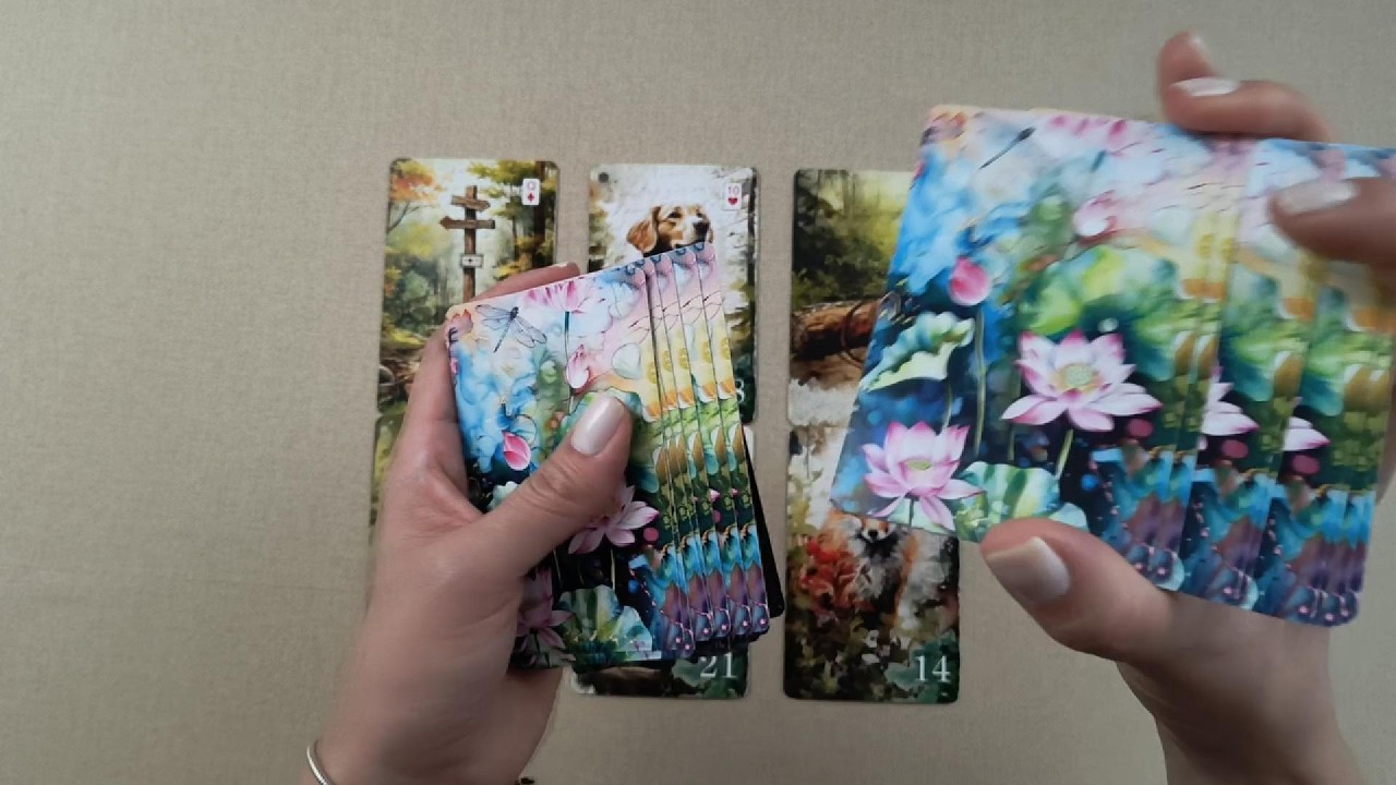 3 FATOS IMPORTANTES sobre Ele(a) em relação a você! | Revela Lenormand 💚💃🕺💛