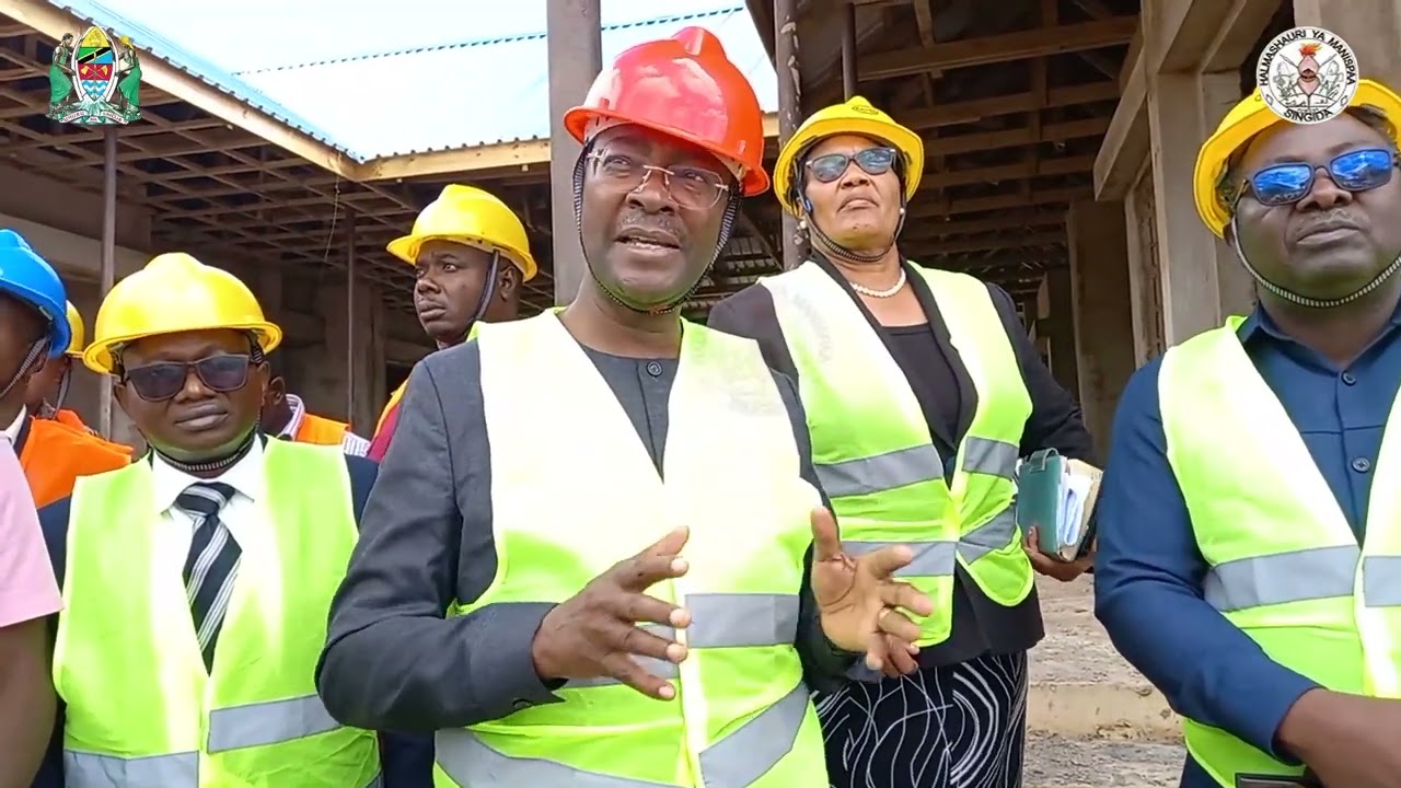 WAZIRI SIMBACHAWENE ATEMBELEA CHUO CHA UTUMISHI WA UMMA MANISPAA YA SINGIDA