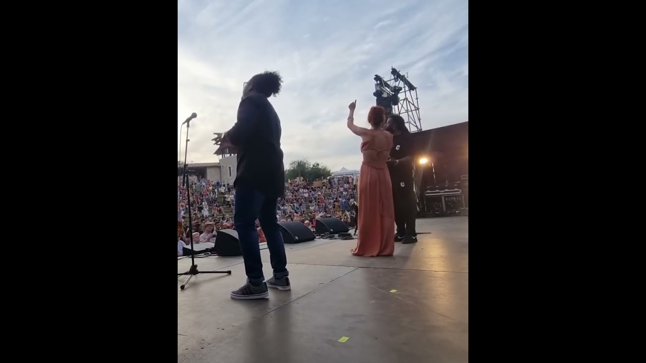 The Prophecy et Zaz qui chante Laglwar Crussol France