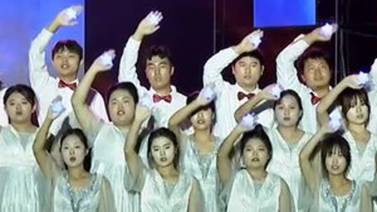 燃爆全场！ 服务工业 奋进一流 徐州工业职业技术学院建校60周年文艺汇演震撼来袭#徐州工业职业技术学院#晚会 #校园活动 #文艺汇演 #艺术在抖音