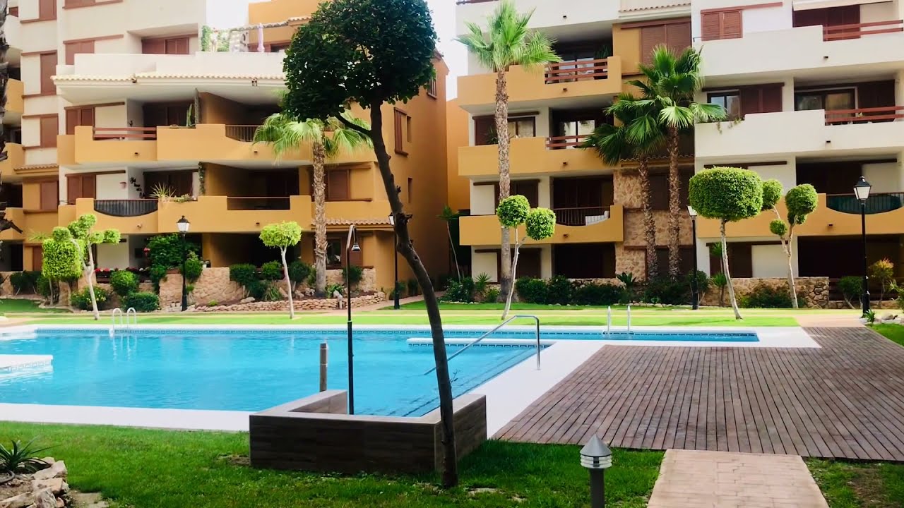 Apartment with sea views in La Recoleta (Punta Prima), 200 meters from the beach and all facilities.