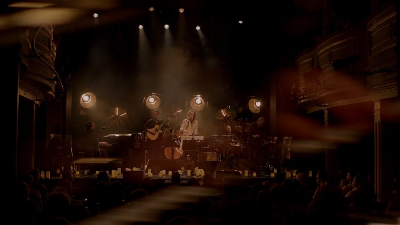 Czekanie / Waiting (live) - Anna Maria Jopek