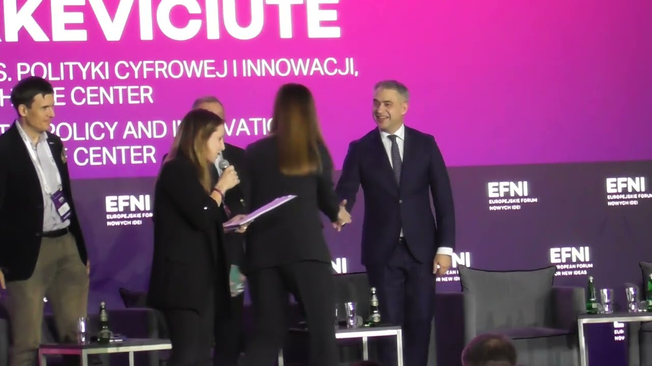 EFNI EUROPEJSKIE FORUM NOWYCH IDEI W HOTELU RADISON BLUE W SOPOCIE I CYBERNETYKA,  INFORMATYKA EJAJ?