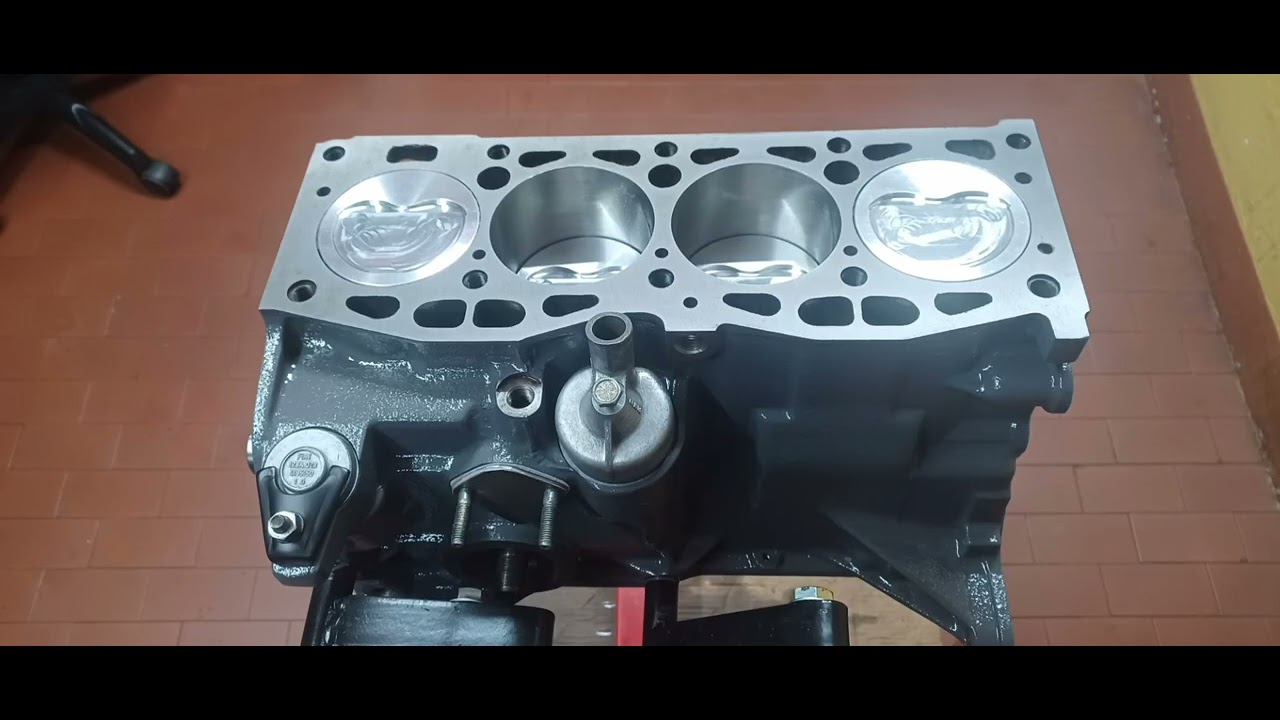 FIAT X1/9. Revisione motore e cambio.
