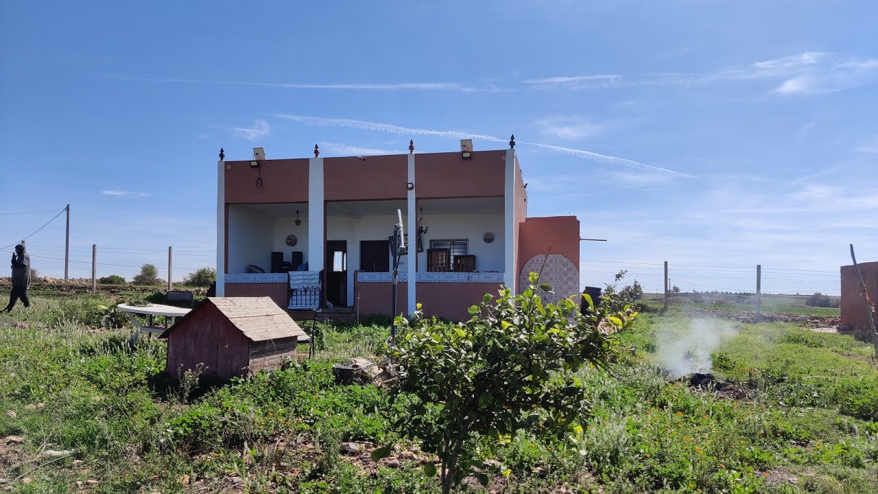 أرض محفظة للبيع مع المنزل🏤 والأشجار 🌲 والبير جاهز والكهرباء باولاد حمدان إقليم الجديدة