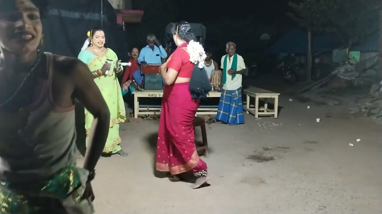 ஜலக் கிரிடை நாடகத்தில் தேவகி ரோகினி வேடம் புதுர் சரவணன் கொளத்தூர் சுரேஷ் நாடக ஆசிரியர் 8675371051