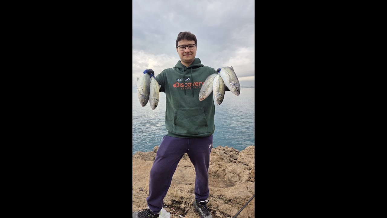 Feeding Frenzy in the Falezler. Catching Fish in Antalya