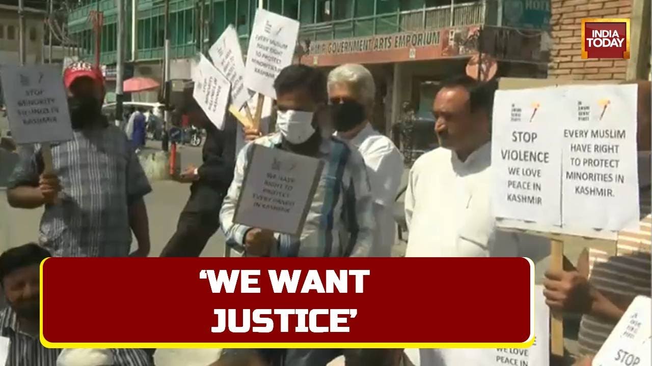 Protest Break Out At Srinagar's Lal Chowk Tower After Hindu Banker's Targeted Murder | J&K News