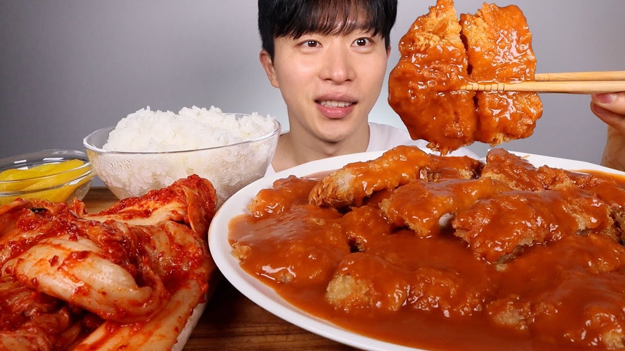 경양식돈까스 소스 범벅... 김장김치·밥 먹방 | Thick & Creamy Pork Cutlet ASMR MUKBANG