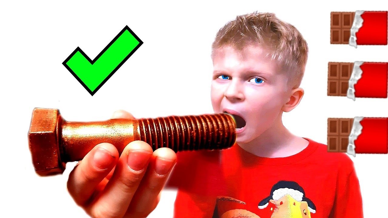 Шоколадное VS Настоящее челлендж Mini Korzhik staged a chocolate chellenge