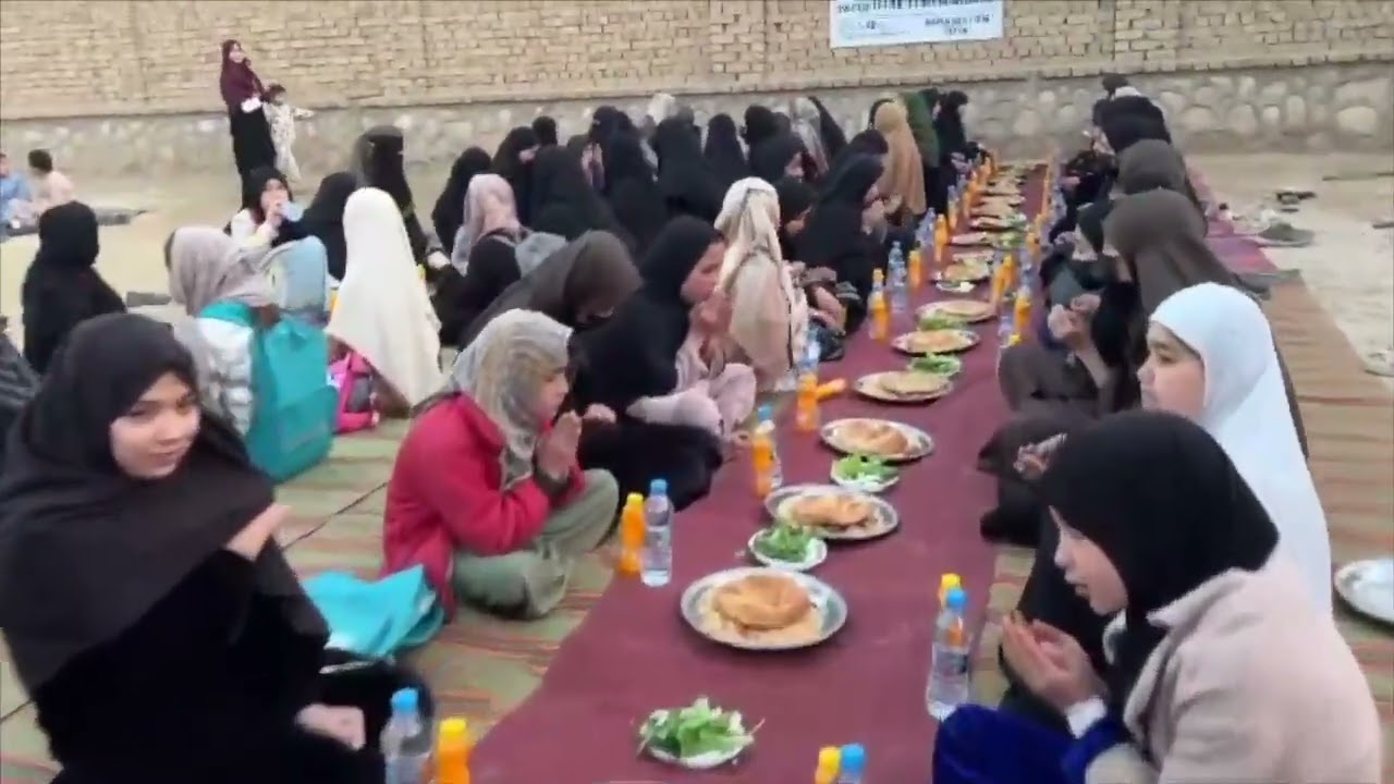 Afganistan’da yetimhane ve medresede iftar sofrası çalışması 