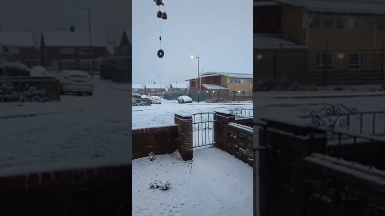 Snowfall in North East England | Sunderland Morning Scenes. 🤍