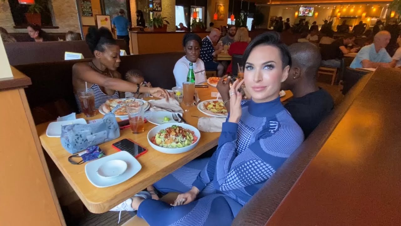 Zahra Elise : Veteran's Day Reunion