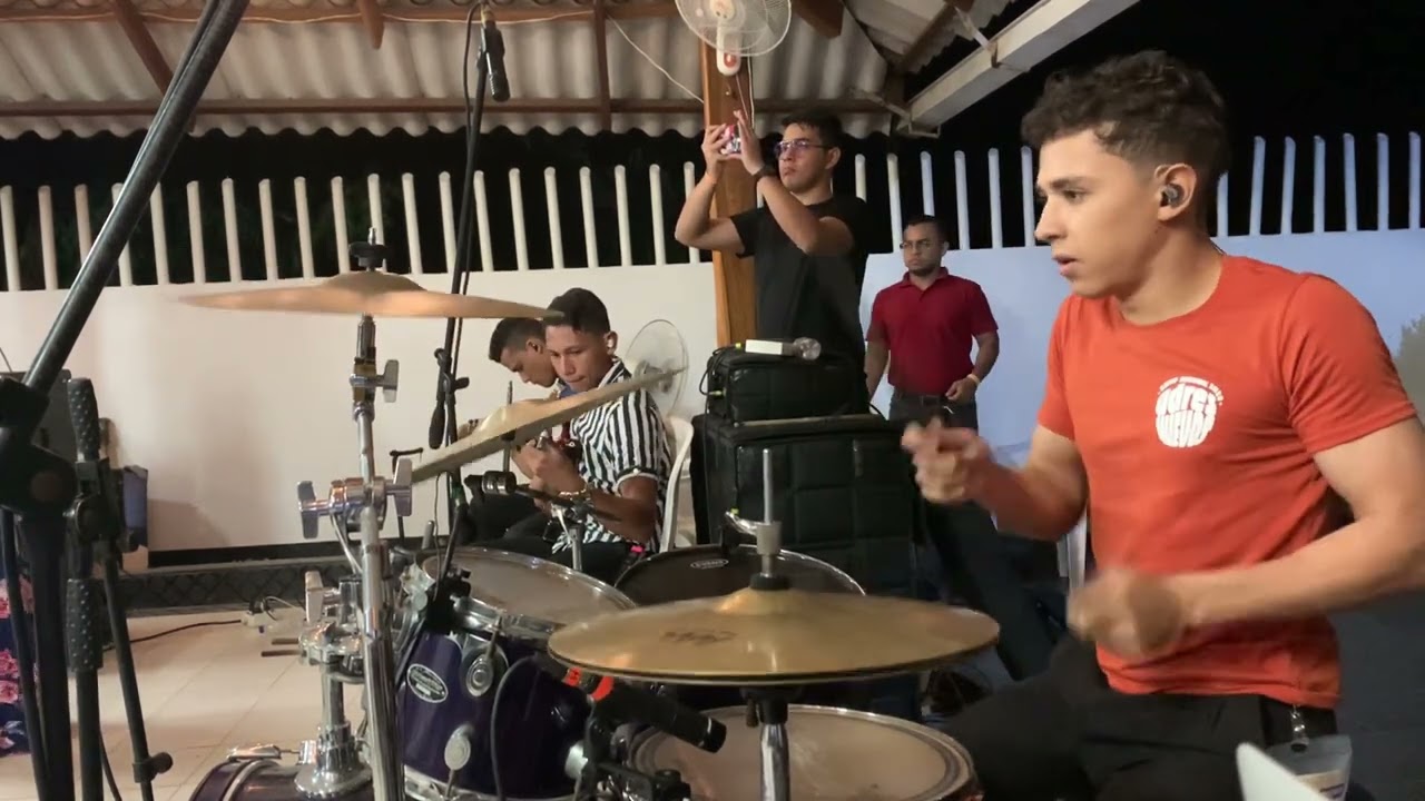 POPURRI (Alabamos a Jehova - No temere Señor- Cuando el pueblo del Señor) Drum cover - Abel Maza