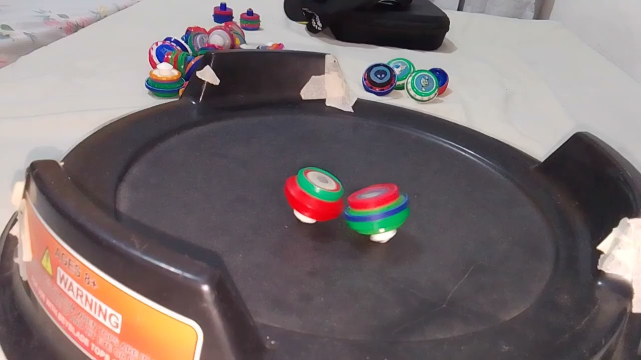  Cristal Diamante vs a maioria das Beyblades ( Batalha de Beyblade caseiro)