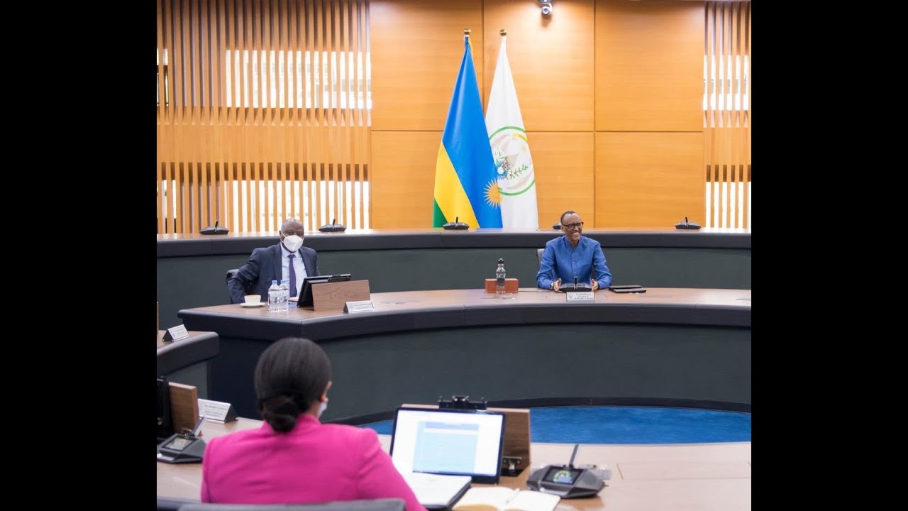 President Kagame chairs Cabinet meeting to review COVID-19 guidelines