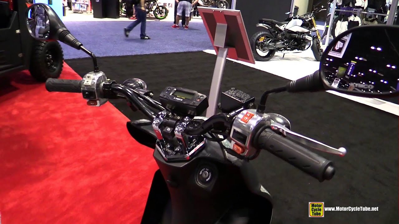 2016 Kymco Super8 50X Scooter - Walkaround - 2015 AIMExpo Orlando