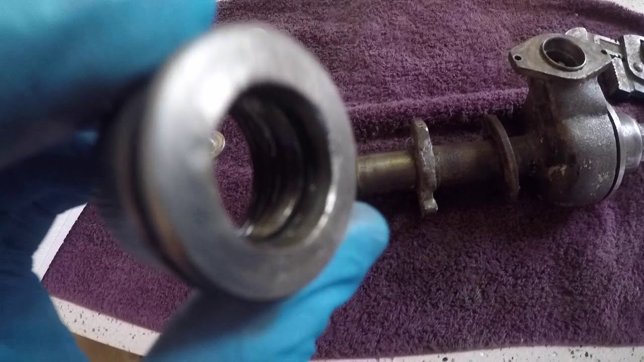 Volvo 280 outdrive tilt mechanism strip and rebuild