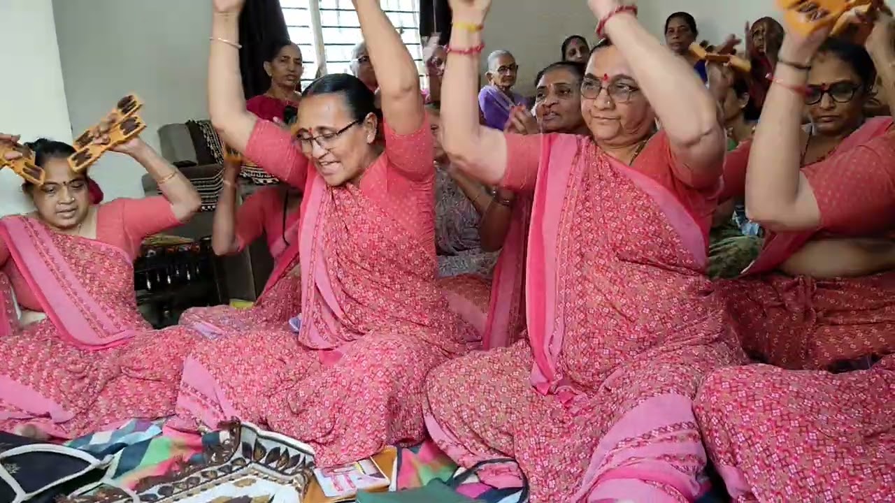 કિર્તન એકદમ નવું તમે કિયા તે ધામ થી આવ્યા રાજ,,,,,#તપોવનમંડળ #કિર્તન #મહિલામંડળનાભજન #ગુજરાતી 