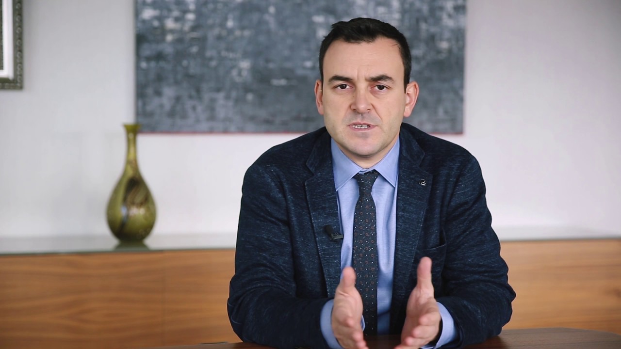 Göz Kapağındaki Çıkıntılar ve Kistler Tedavi Edilir Mi? - Prof. Dr. Altuğ Çetinkaya