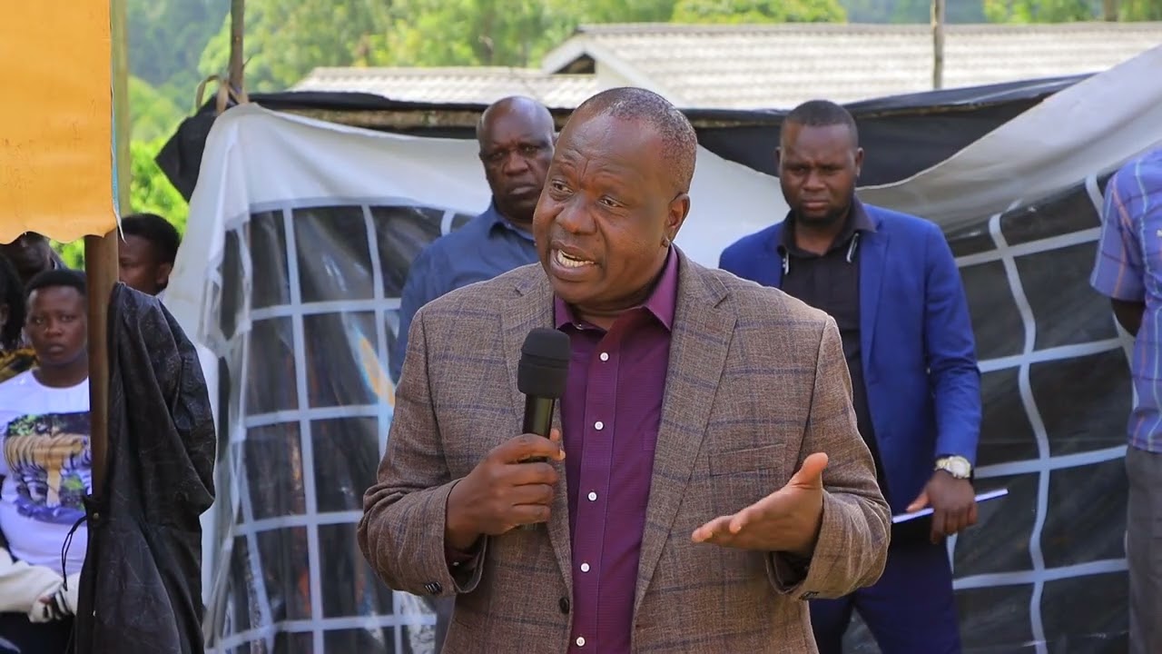 Dr. Fred Matiang’i today attended a memorial church service at Mokomoni in Kitutu Masaba