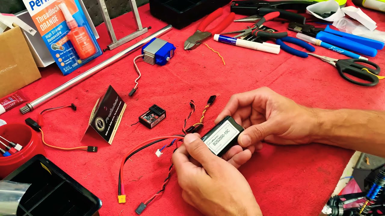 Promodeler DS1155BLHV Piggyback 2S LiION to Power Promodeler DS1155BLHV Install Part 1of2 X-Maxx
